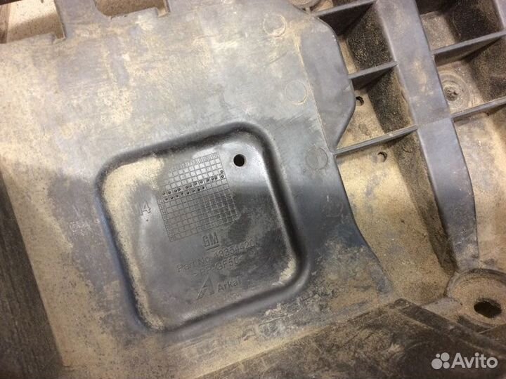 Крепление акб (корпус/подставка) Opel Astra J