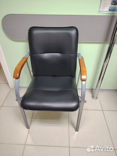 Стул офисный