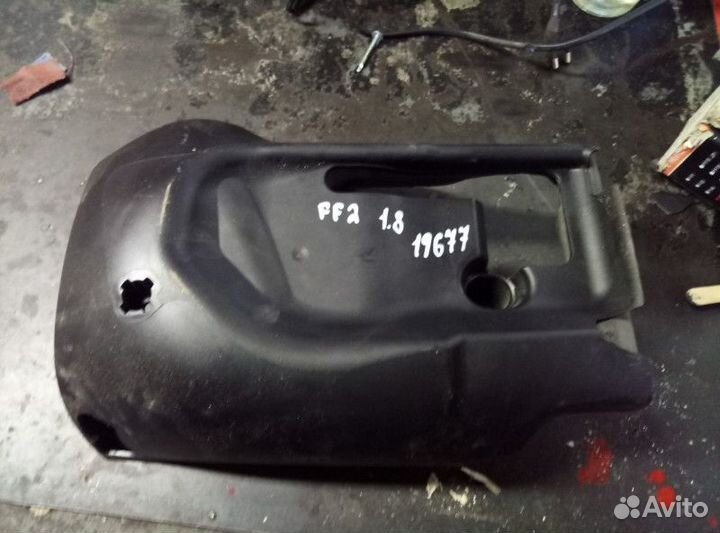 Кожух рулевой колонки нижний Ford Focus 2 2005-200