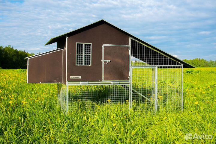 Домик с выгулом для кур