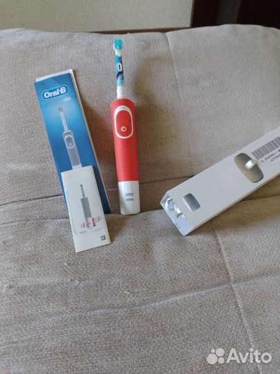 Зубная щетка oral b детская новая