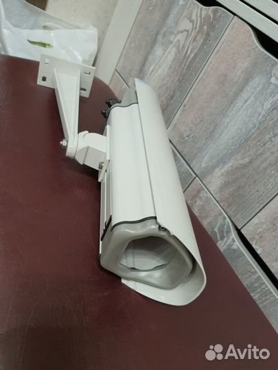 Видеокамера наружного наблюдения муляж