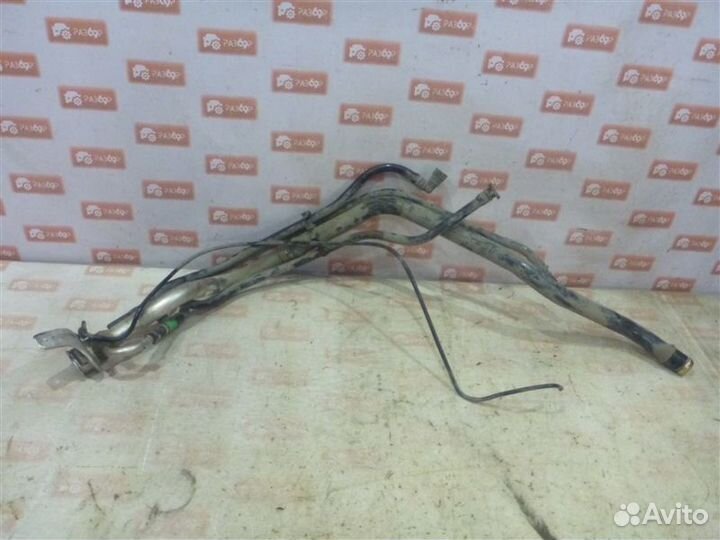 Горловина топливного бака Land Rover Discovery