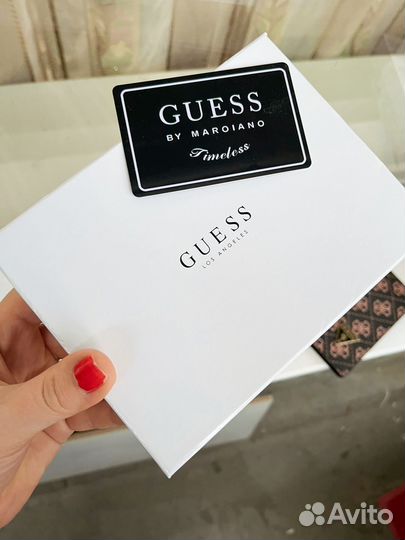 Обложка для паспорта guess в коробке новая