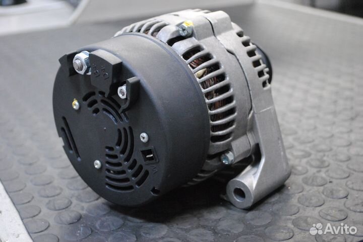 Генератор Mercedes Benz Sprinter 2.3 Diesel 70А