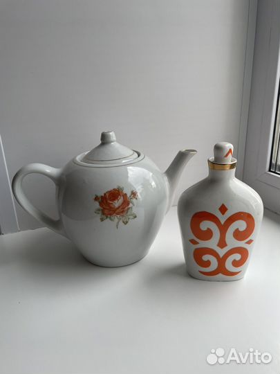 Посуда, стаканы, рюмки, супница, чайник и др