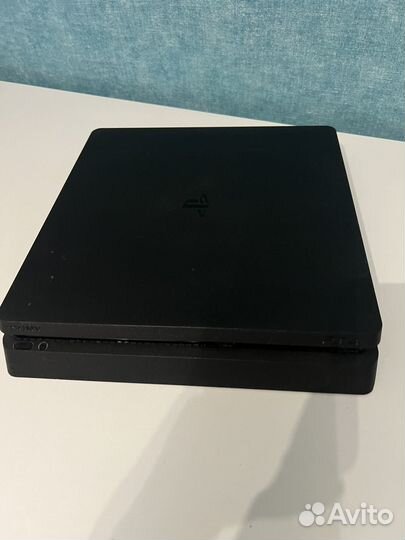 Игровая приставка ps4 бу