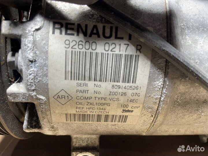 Компрессор кондиционера Renault 926000217R