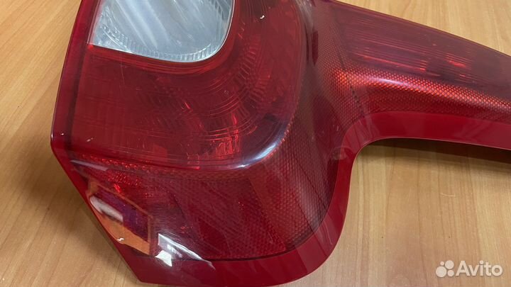 Фонарь задний правый Volvo c30