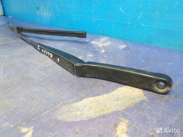 Поводок стеклоочистителя передний левый VW Golf V