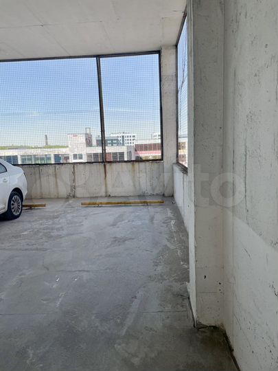 Машиноместо, 14 м²