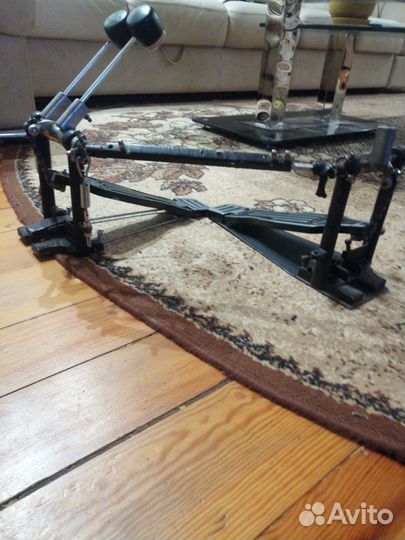 Педаль для бас барабана