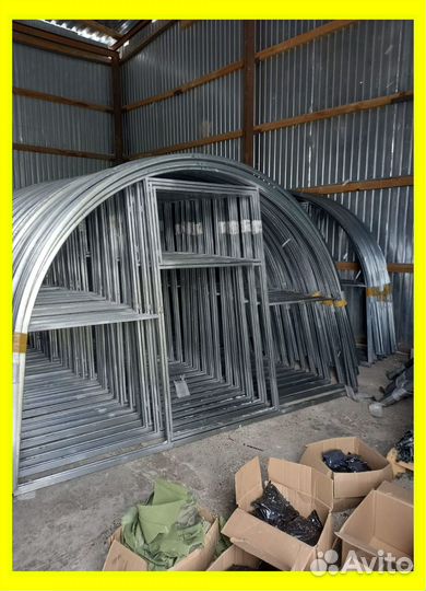 Теплица Усиленная с поликарбонатом В