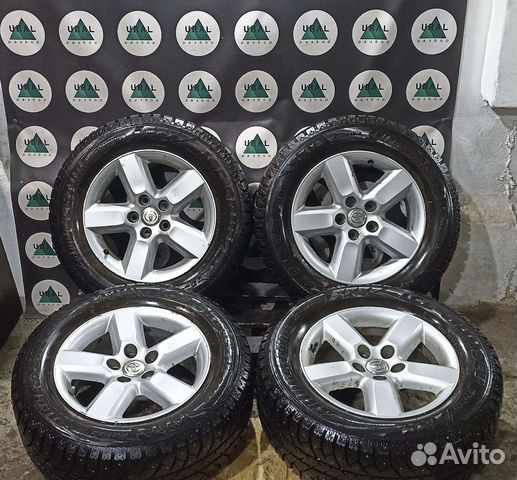 Колёса диски литые на зимних шинах r16 Тойота