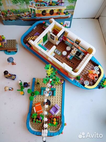 Lego friends лего Плавучий дом на канале