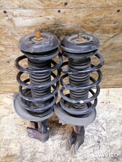 Стойка передняя Peugeot 308 1.6T EP6