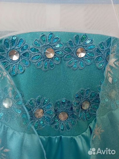 Платье Эльзы на возраст примерно 5-6 лет