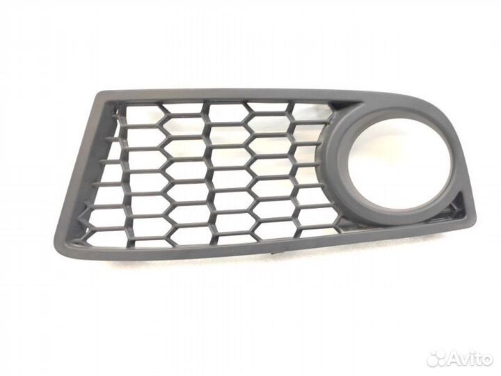 Накладка противотуманной фары передняя левая Bmw