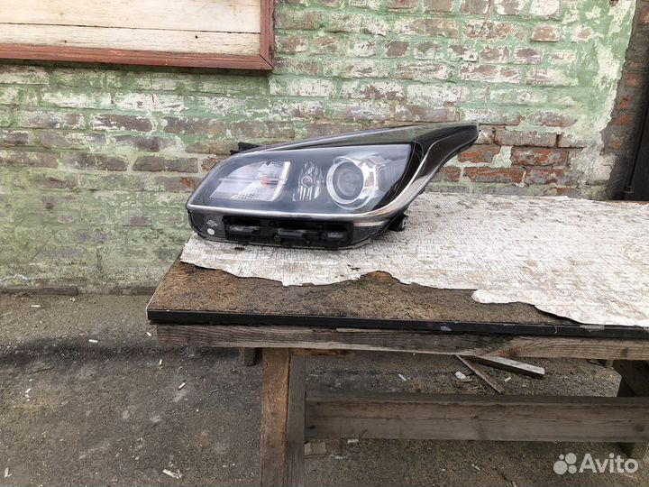 Левая фара Kia Rio Kia Rio X-Line 2017-2020