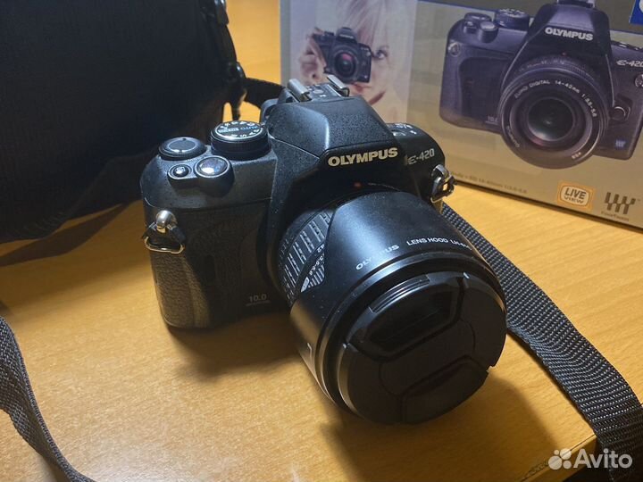 Зеркальный фотоаппарат Olympus e-420