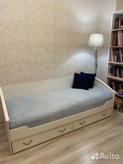 Мебель в детскую для девочки бу