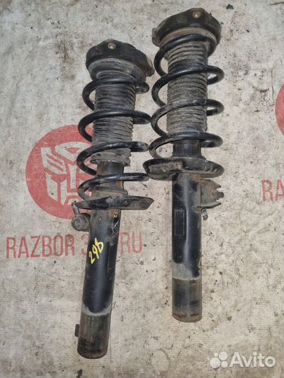 Амортизатор передний Volkswagen Golf 6 2010