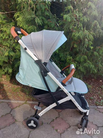 Детская прогулочная коляска yoya