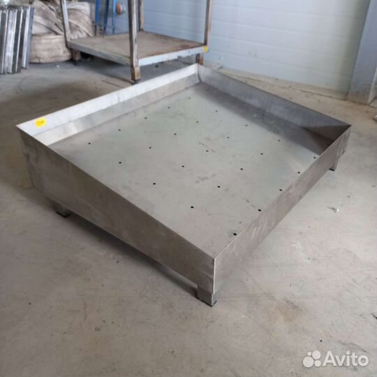 Стол рыба на льду