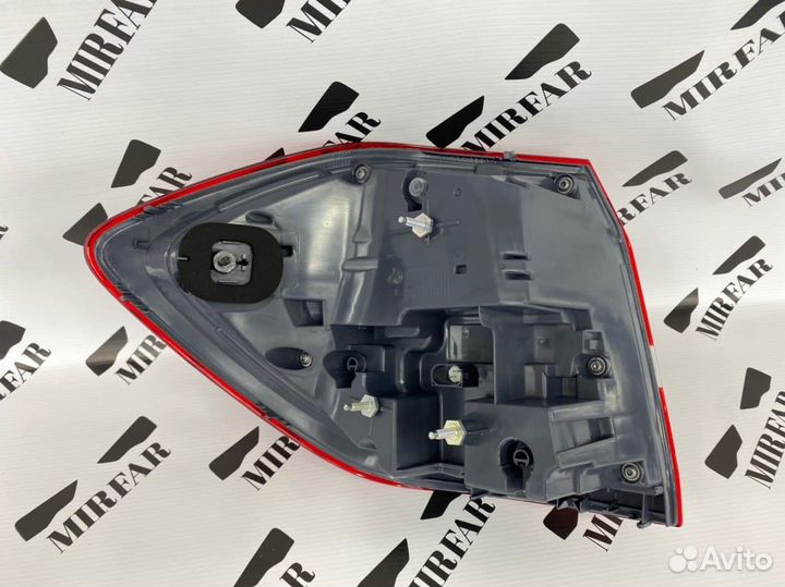 Задний правый внешний фонарь MercedesBenz GLS x166