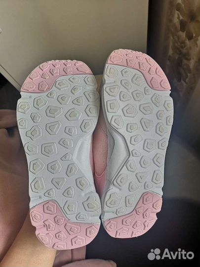 Кроссовки для девочки