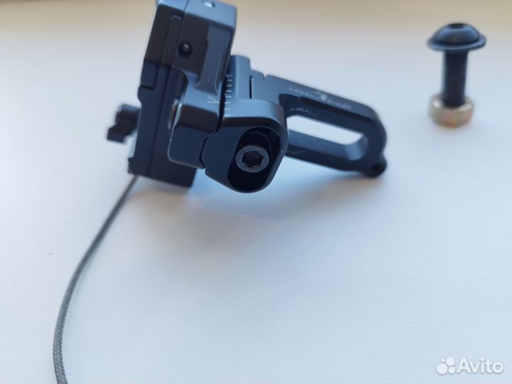 Полочка падающая Trophy Ridge HX