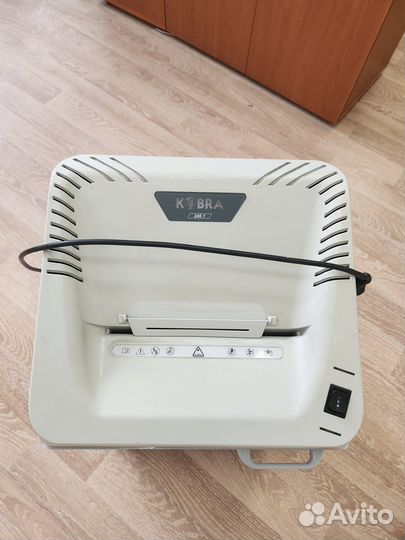 Уничтожитель бумаг Kobra