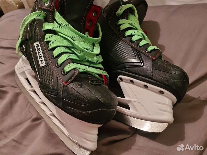Хоккейные коньки bauer LightSpeed 38 размер