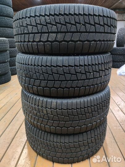 Maxxis ArcticTrekker NP3 235/55 R17 99S