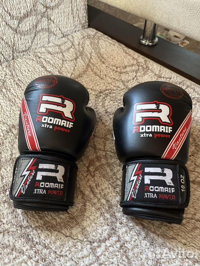 Боксёрские перчатки 10 унций