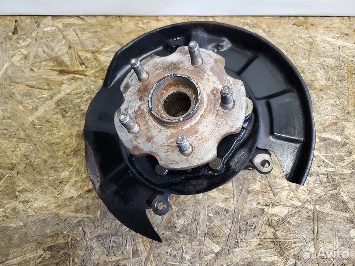 Ступица задняя левая Toyota Mark II JZX100