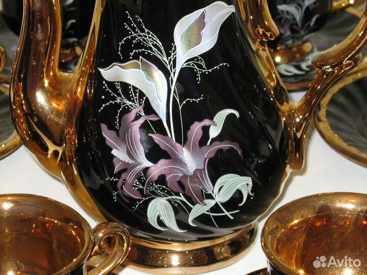 Кофейный черно-золотой сервиз 