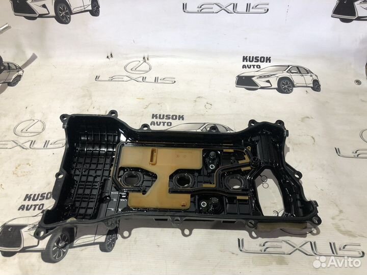 Клапанная крышка Lexus Rx4