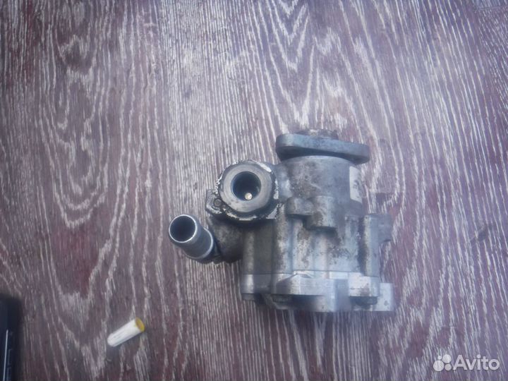 Насос гура Range Rover Sport 2005-2012