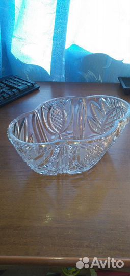 Ваза хрустальная