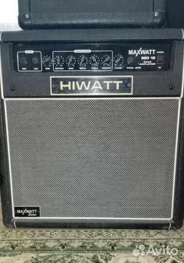 Басовый комбоусилитель