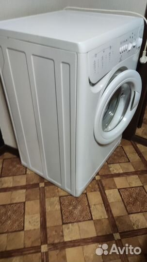 Стиральная машина indesit