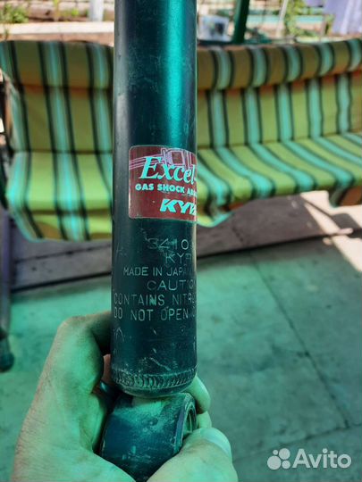 Задний амортизатор