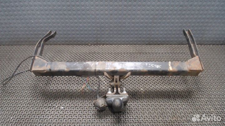 Прицепное устройство Toyota Avensis 2, 2007