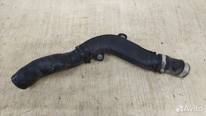 Патрубок интеркулера Volkswagen Passat B8