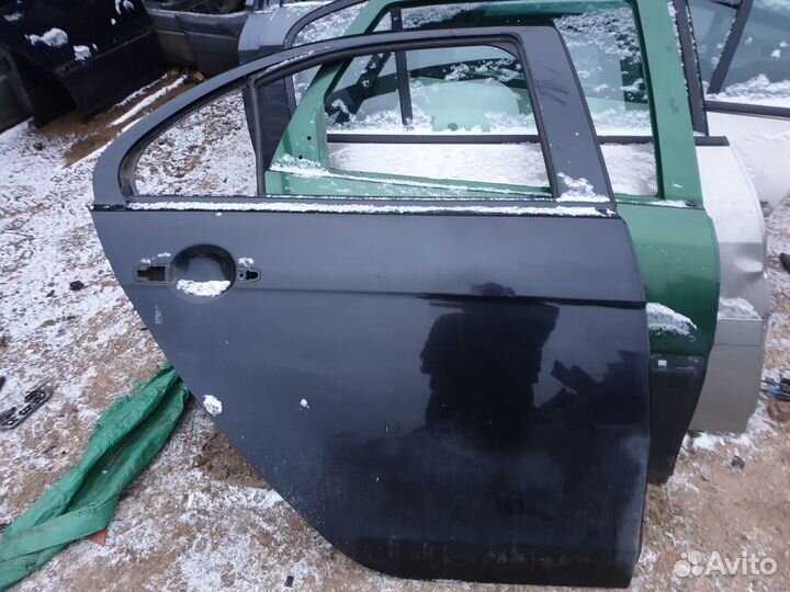 Дверь задняя правая lancer X cy лансер 10 черная х