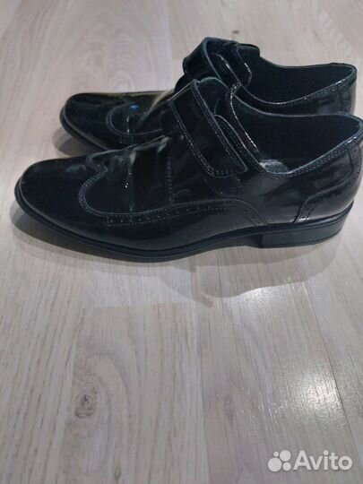 Лаковые кожаные туфли турецкой фирмы Tunel