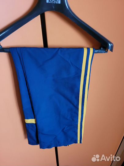 Спортивный костюм adidas для мальчика (13-14 лет)