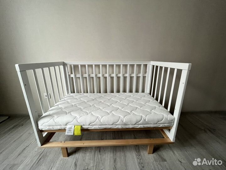 Кроватка Happy Baby Mirra