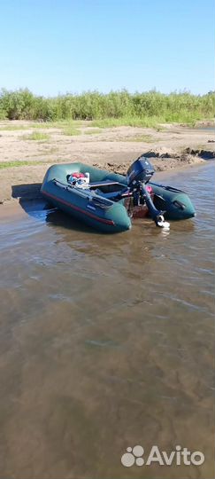 Лодка с мотором